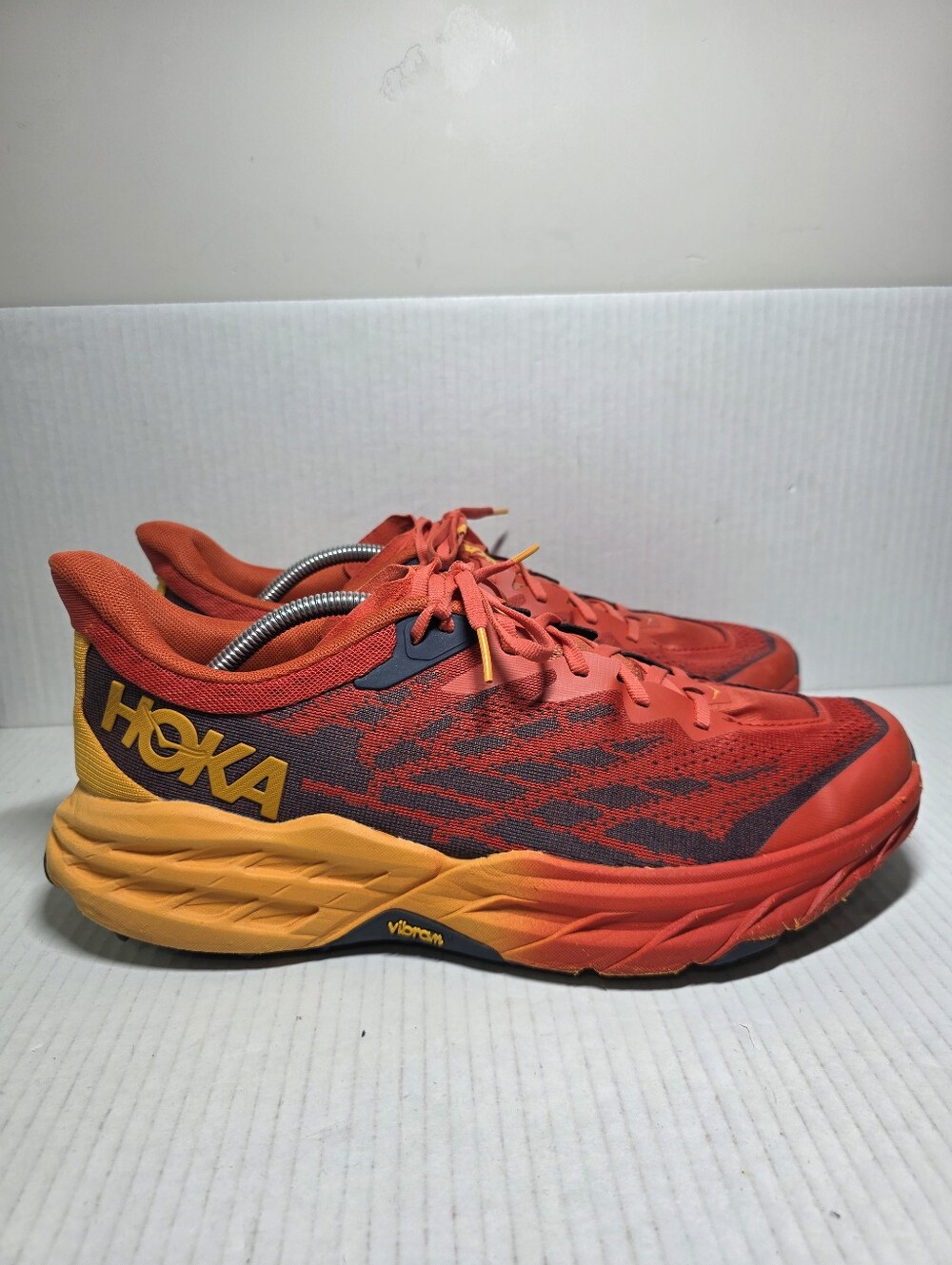HOKA ONE ONE Speedgoat 5 Men’s Mesh Low Top Lace-Up Sneaker Red/Orange Sz 12